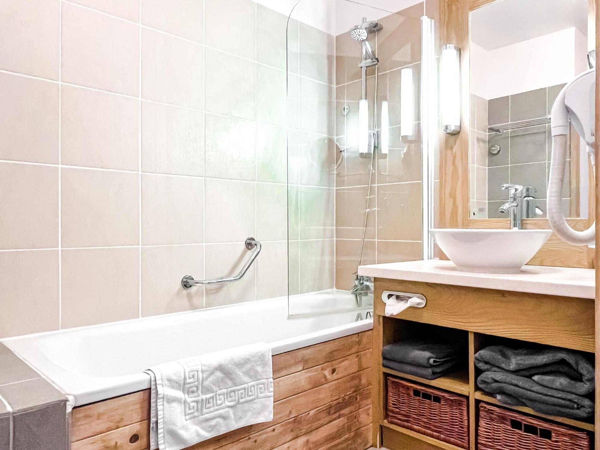 Large One-Bedroom Apartment, Wheelchair Adapted, Les Terrasses D'Eos Flaine Extérieur photo