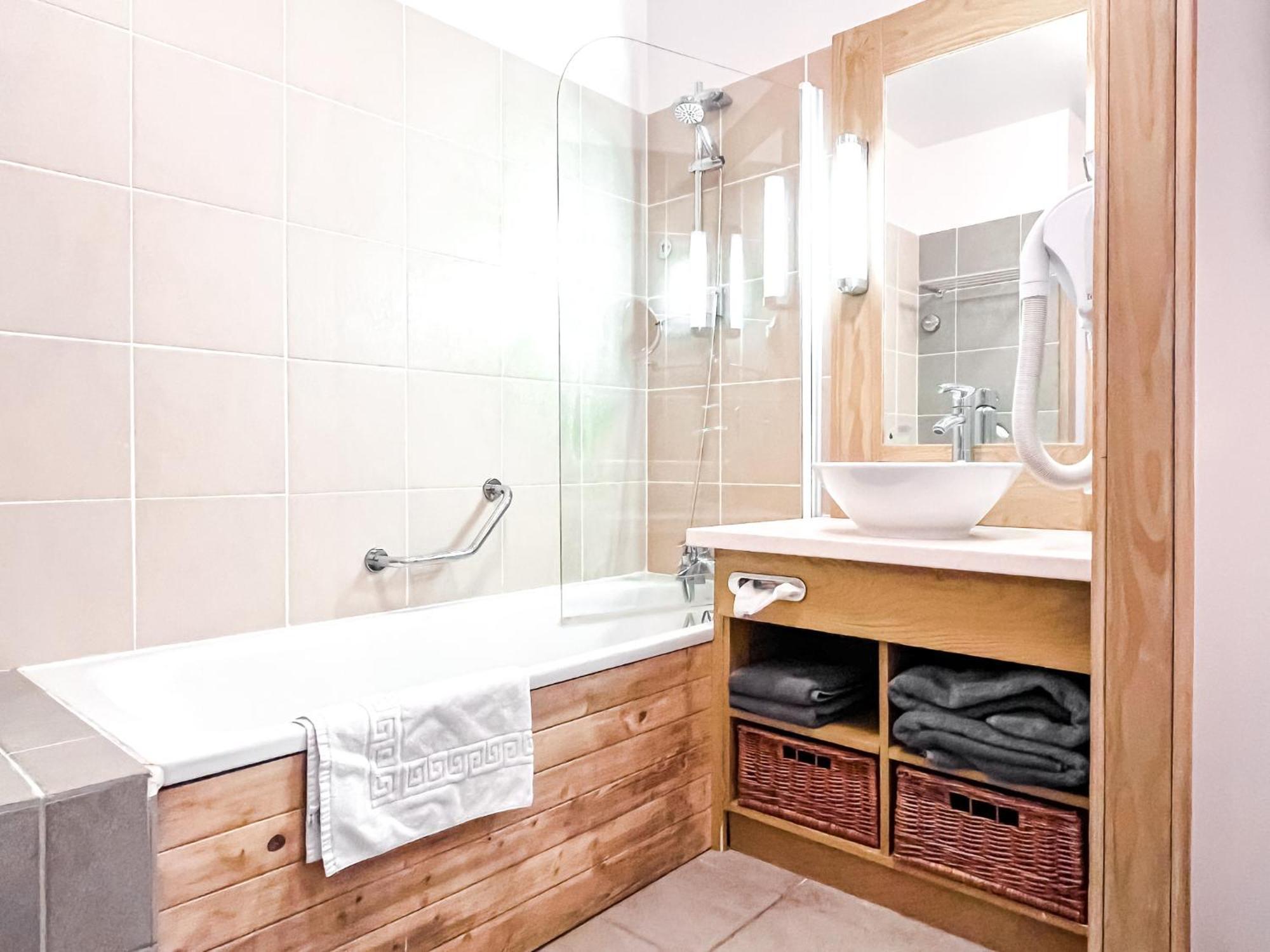 Large One-Bedroom Apartment, Wheelchair Adapted, Les Terrasses D'Eos Flaine Extérieur photo